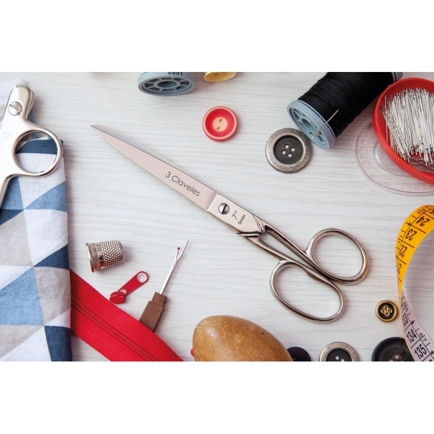 Multi Purpose Cloth Shears 3 Claveles