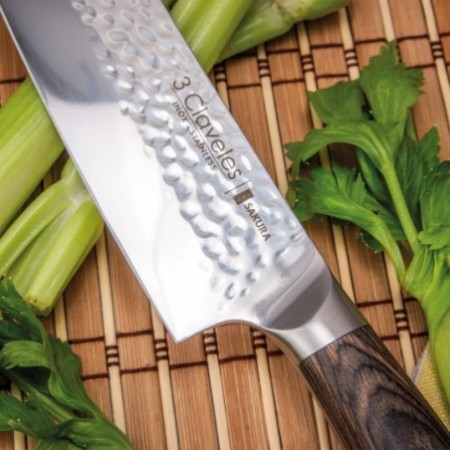 Couteau Santoku Sakura