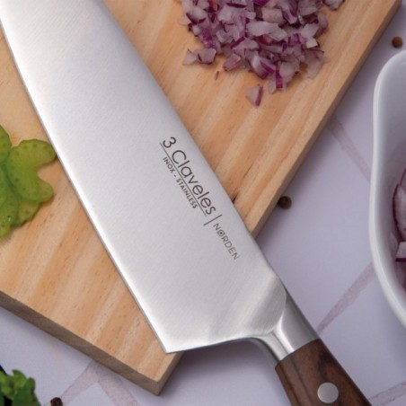 Cuchillo de cocina, cebollero o cuchillo chef de 3 claveles.