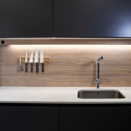 Magnetic Rack 40 cm.