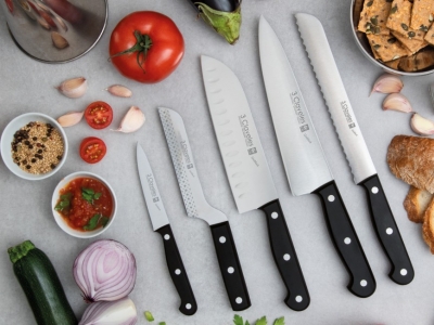 Do you use the right knife for each food?
