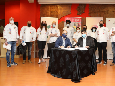  Agreement of collaboration between 3 Claveles and the Association of Chefs from Aragon