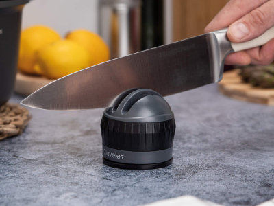 Historia y curiosidades del afilado de cuchillos: De la piedra al afilador moderno